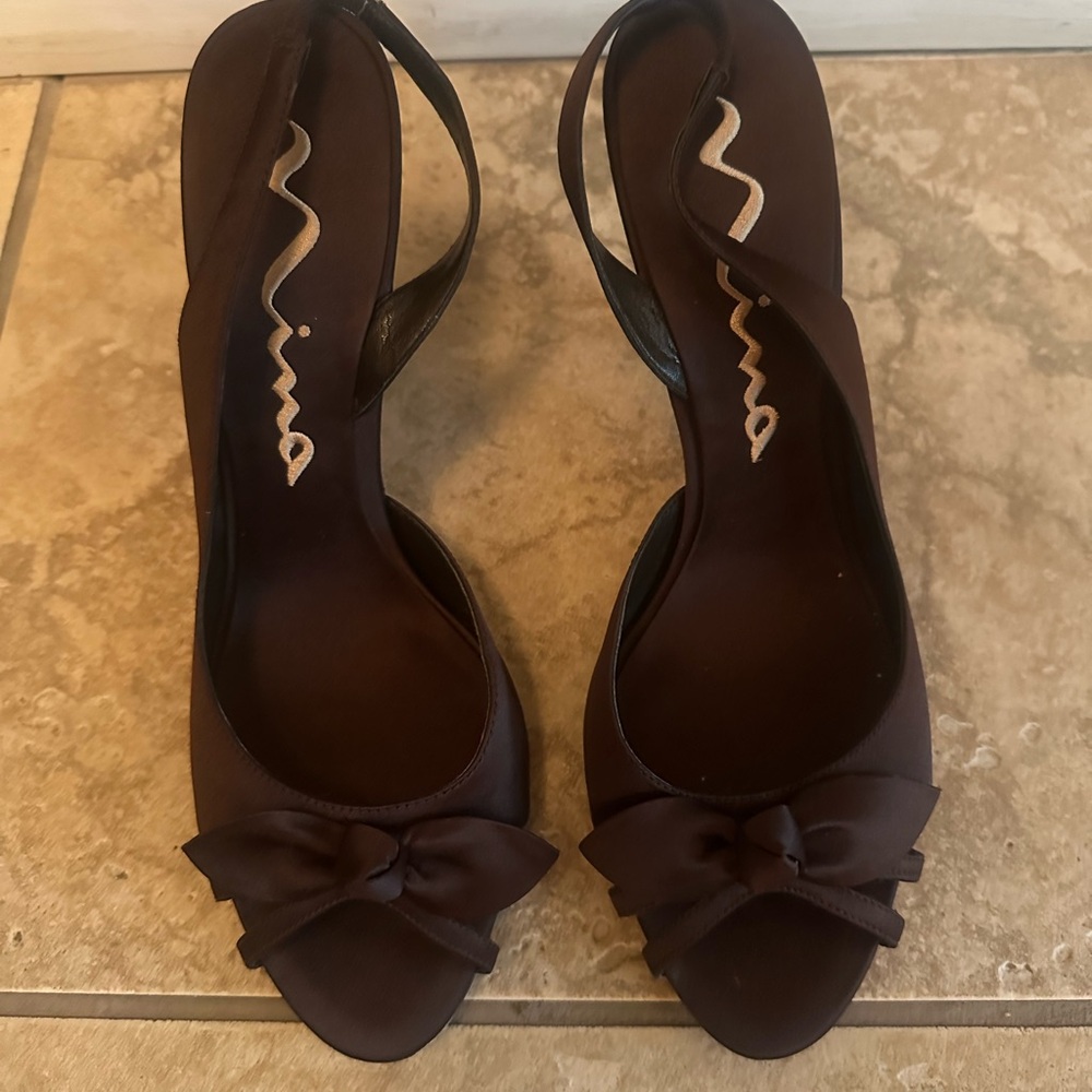 Nina Women's Brown Satin Peep-Toe 4’ Heels With Decorative Bow